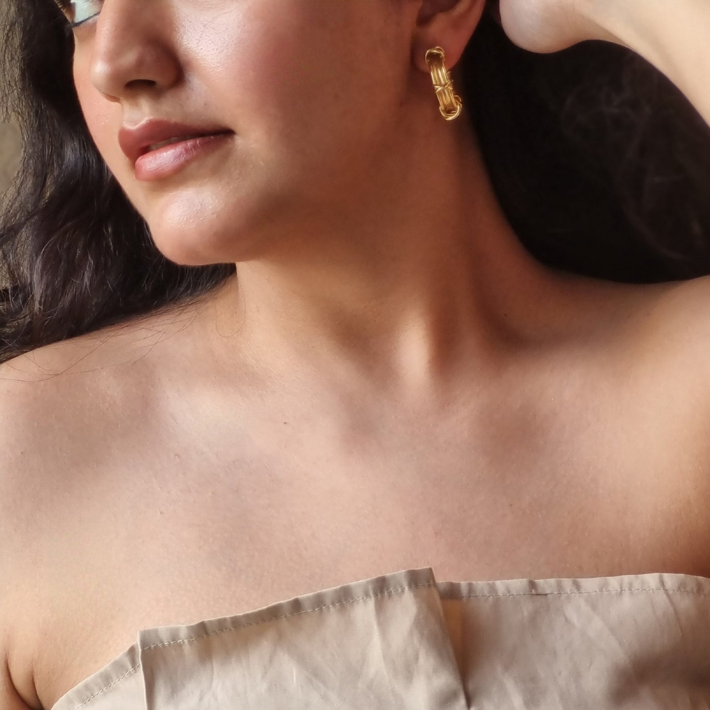 Tie charm hoops|Gold plated