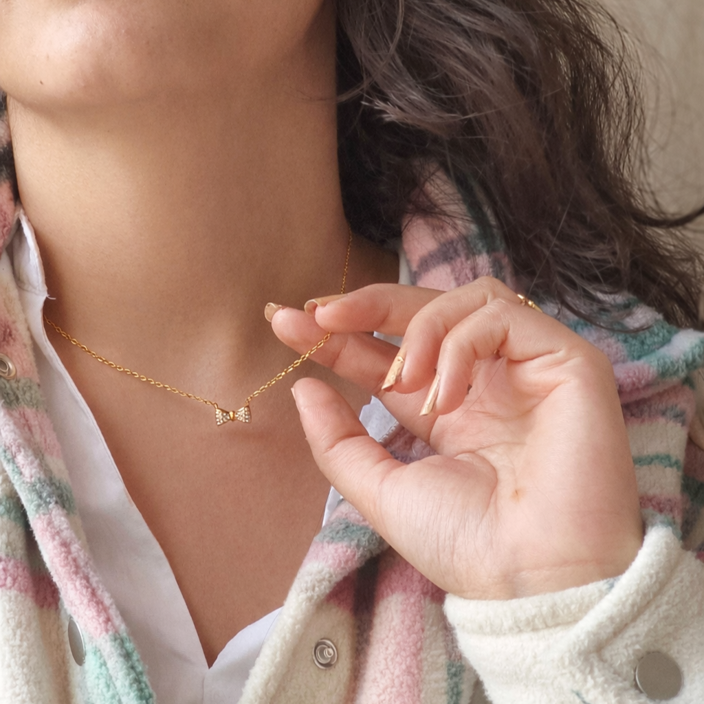 Studded Bow 3D Neckchain